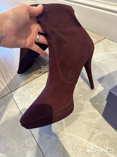 Сапоги Stuart Weitzman