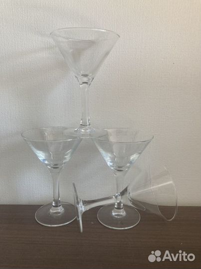 Цветное стекло, вазы для цветов,стаканы, рюмки,фуж