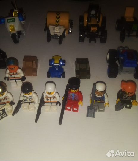 Lego конструктор-человечки, машинки,мотоциклы