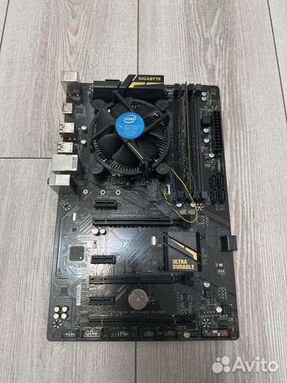 Связка Gigabyte Z270+G3900+4гб