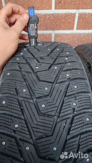 Hankook Winter i'Pike X W429A 235/55 R19