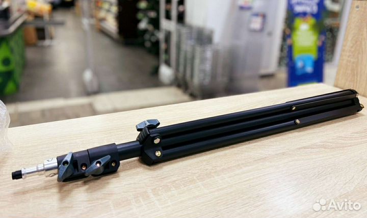 Штатив усиленный 210 см