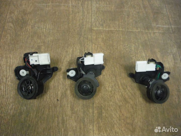 Динамик маленький Toyota Prado 150 рест 2 2018