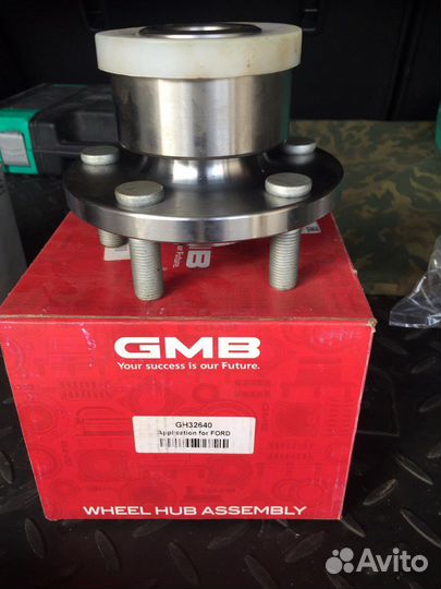 Шаровая опора, ступица