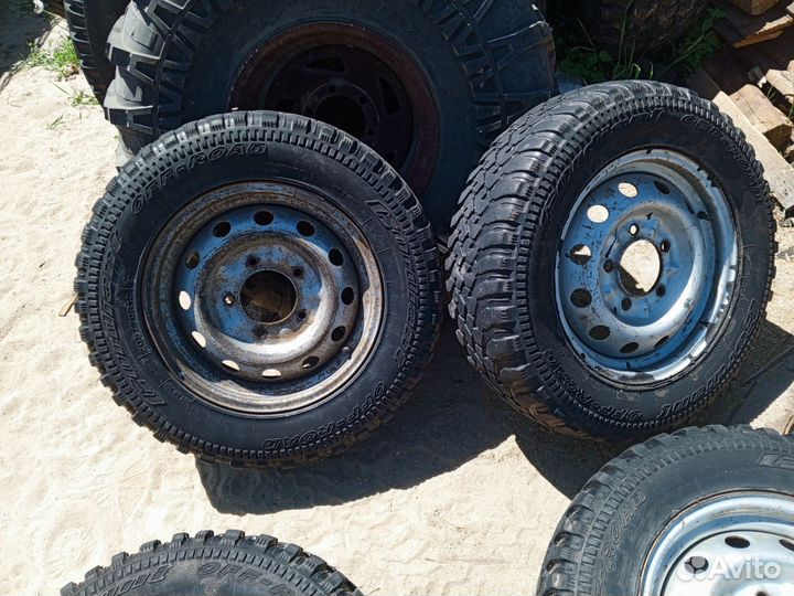 Грязевая резина на ниву