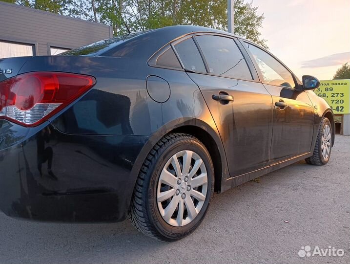 Chevrolet Cruze 1.6 МТ, 2010, 264 000 км