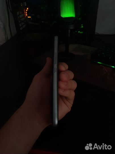 UMIDIGI A7 Pro, 4/64 ГБ