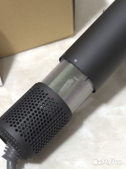 Фен Dyson