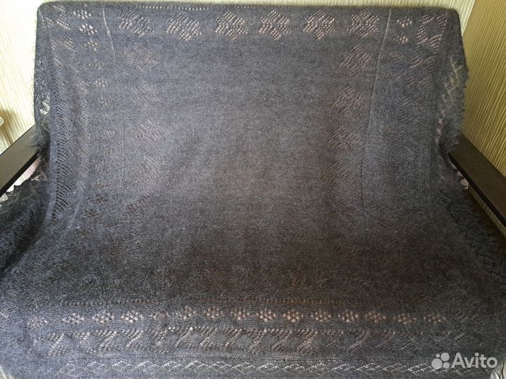 Пуховый платок ажурный. Теплая шаль