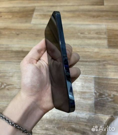 Мобильные телефоны