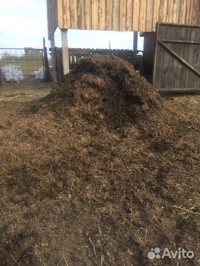 Конский навоз и перегной