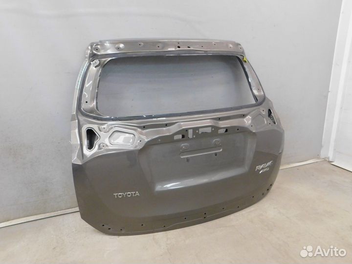 Дверь багажника Toyota RAV4