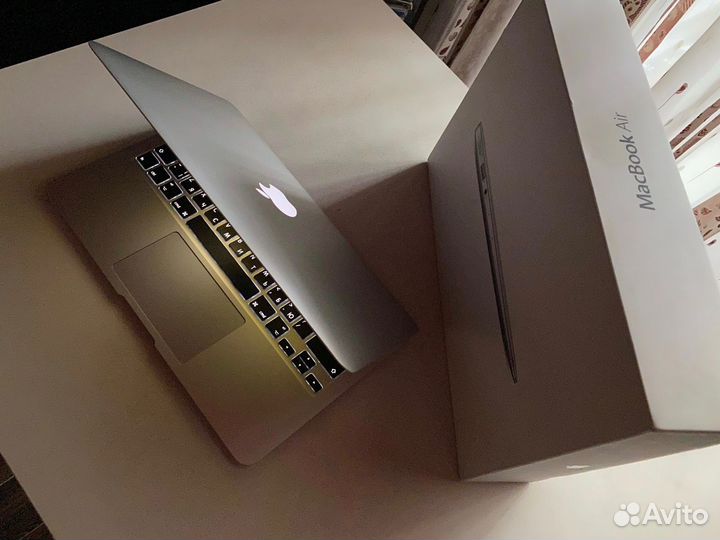 Apple MacBook Air 11.6 mid 2013 z0ny2ru/A Custom