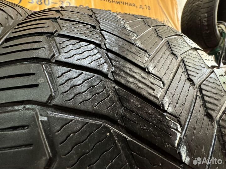 Michelin X-Ice Snow SUV 265/50 R20