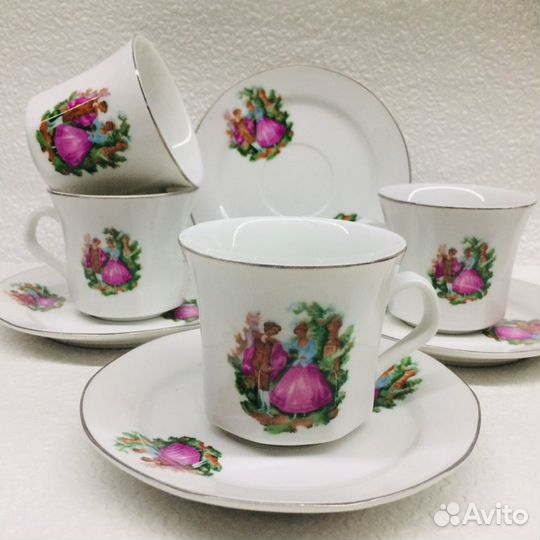 Набор посуды чайные пары молочник