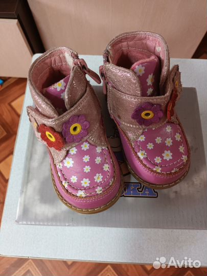 Ботинки демисезонные для девочки 20 размер
