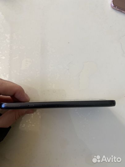 Samsung Galaxy A3 (2017) SM-A320F/DS, 2/16 ГБ