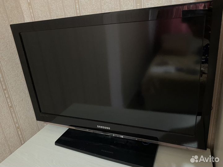 Телевизор Samsung 32