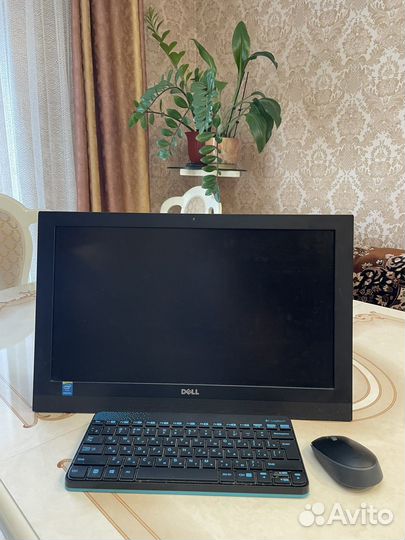 Моноблок Dell Inspiron 3043