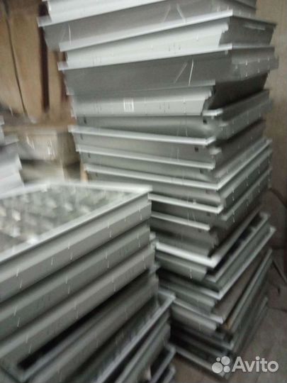 Светильник потолочный