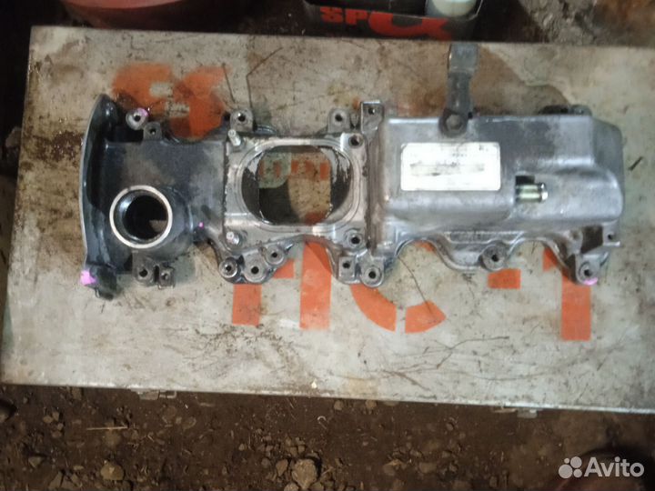 Крыша клапанов двигатель 3ст Toyota Hoax