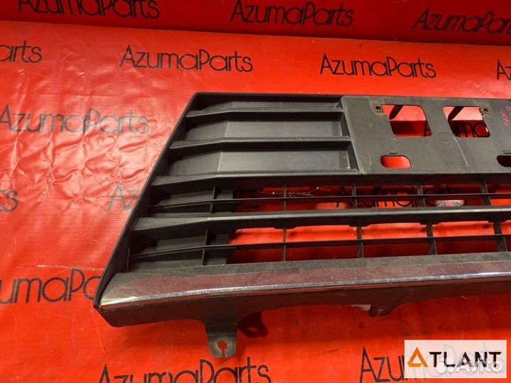 Решетка радиатора toyota voxy