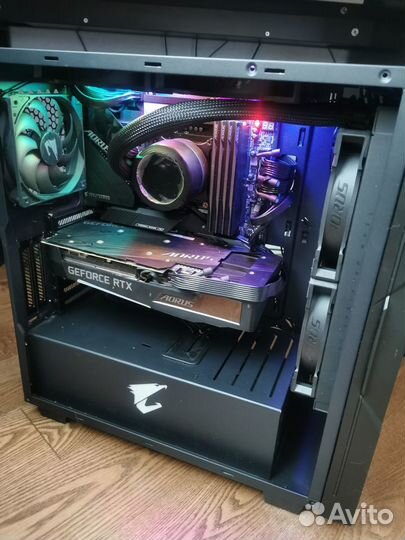 Корпус Gigabyte Aorus C300 Glass