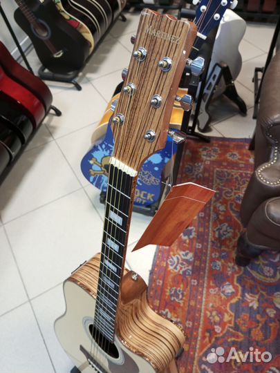 Гитара электроакустика Martinez W-124