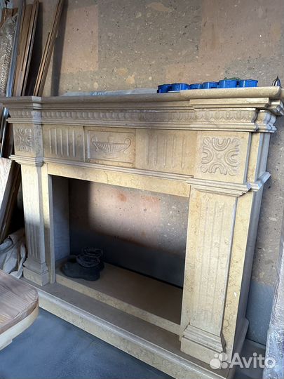 Камин из мрамора