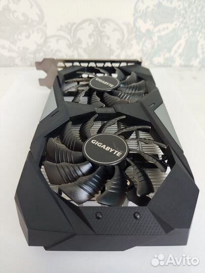 GTX 1650 OC 4 гб gigabyte