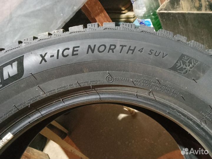 Michelin X-Ice North 4 235/65 R17