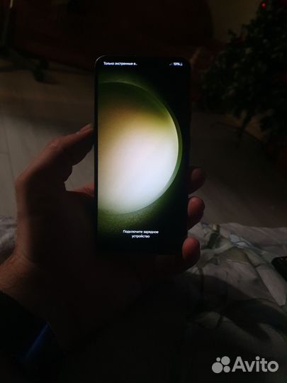 Samsung Galaxy S23, 8/256 ГБ