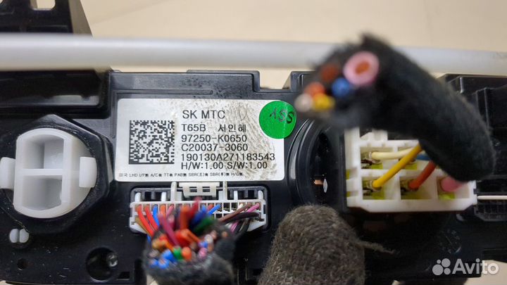 Переключатель отопителя киа Soul 2019