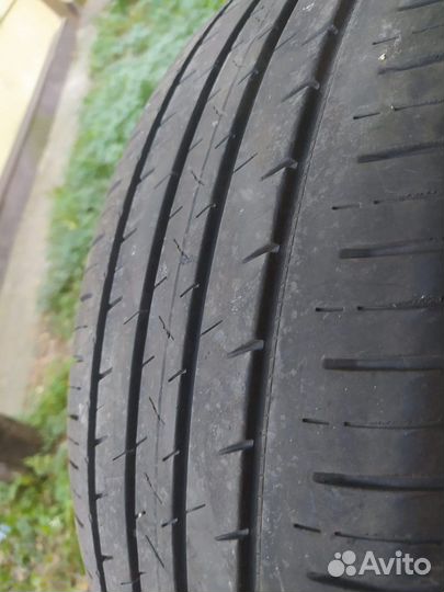 Goodyear 225/55r19