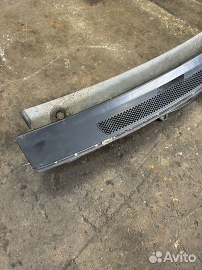 Жабо (решётка стеклоочистителя) mercedes-benz W168