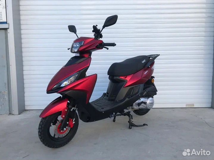 Скутер X-motors Corsa RS - 200cc красный