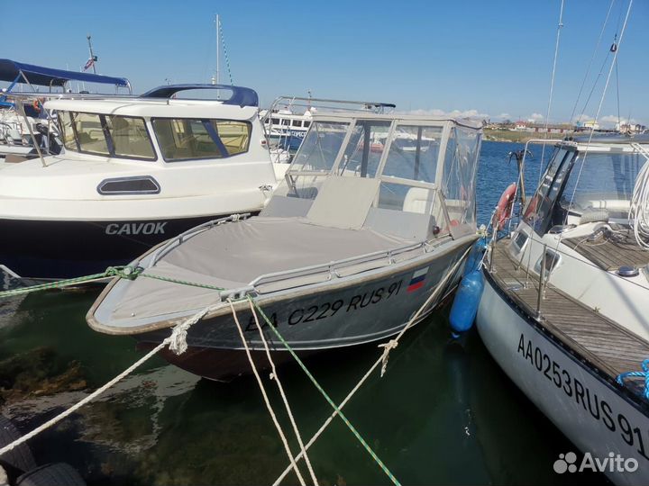 Катер UMS 600