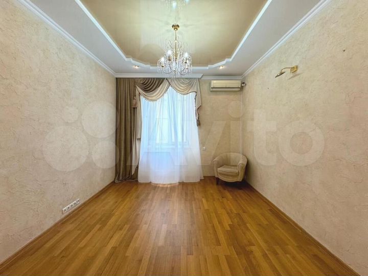 3-к. квартира, 77,6 м², 2/4 эт.