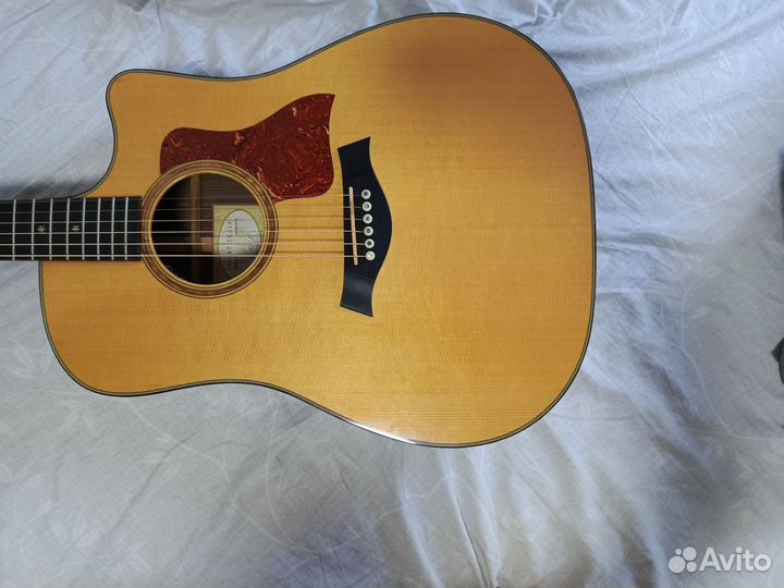 Электроакустическая гитара Taylor 710CE+