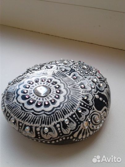 Камень роспись