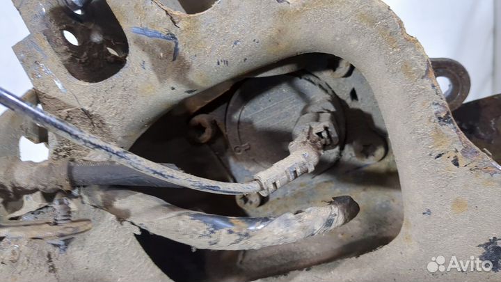 Ступица (кулак, цапфа) левая задняя Volvo XC70