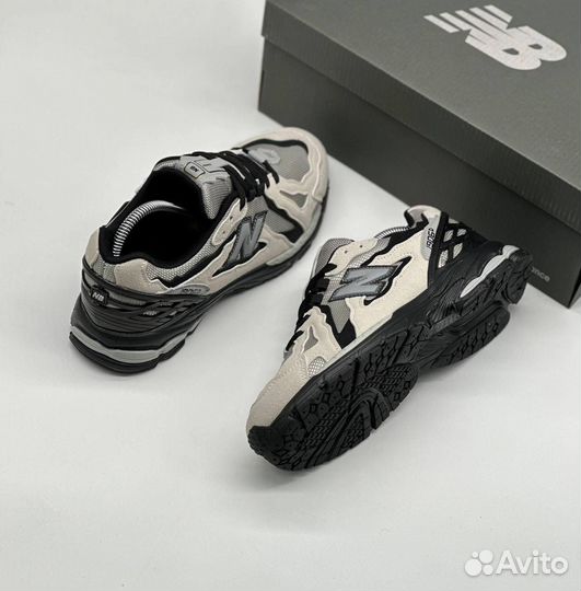 Кроссовки мужские new balance