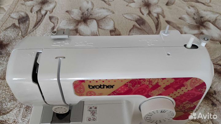Швейная машина Brother artwork 22n