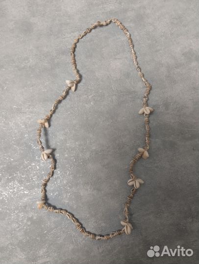 Бусы из ракушек