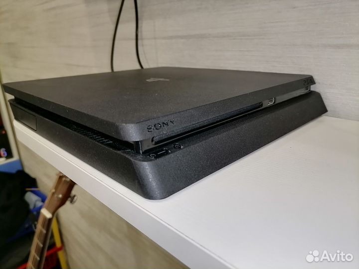 Sony Playstation 4 Slim 1tb