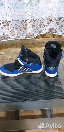 Кроссовки adidas оригинал
