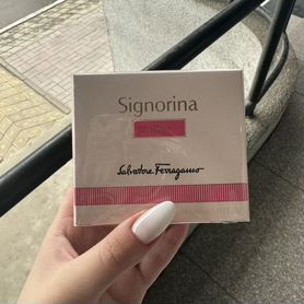 Духи signorina in fiore от salvatore ferragamo