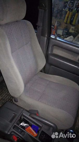 Продам сидения Isuzu bighorn