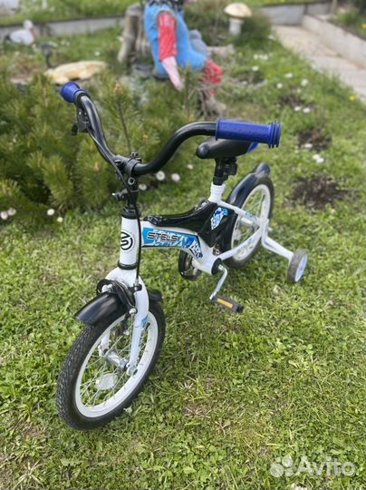 Детский велосипед четырехколесный