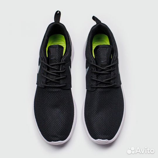 Кроссовки для бега Nike Roshe Run Black / White